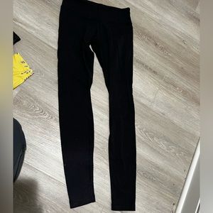 Black Lululemon Athletics Align Leggings